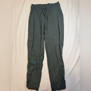 Dance Studio Crop sz 2